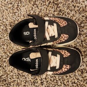 Adidas Toddler Sneakers Sz 8T